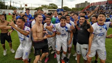 El Albo de barrio Sarmiento desató su fiesta en Ludueña.