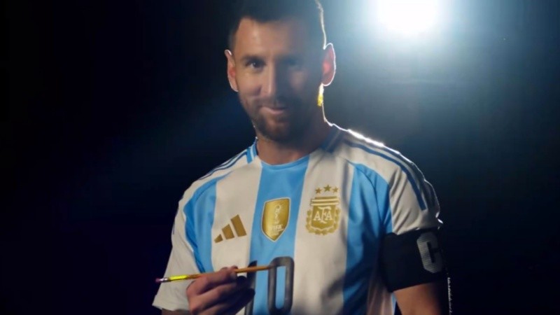 Salió La Nueva Camiseta De La Selección Argentina Para La Copa América Rosario3 5027