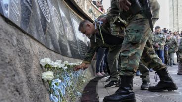 El acto se realizó en el cenotafio ubicado en el Parque a la Bandera.