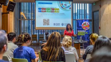 El taller "Interculturas, conectando la diversidad" se realizó en la Biblioteca Argentina.