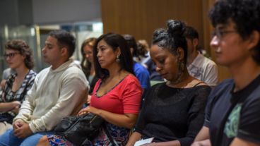 El taller "Interculturas, conectando la diversidad" se realizó en la Biblioteca Argentina.