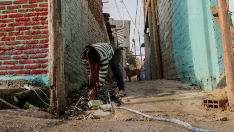 La pobreza en Argentina ascendió al 55,5% y la indigencia al 17,5% según la UCA