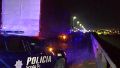 Caos en la autopista a Buenos Aires: automovilista impactó a ladrones en moto, dos camiones también chocaron y hubo gran congestión