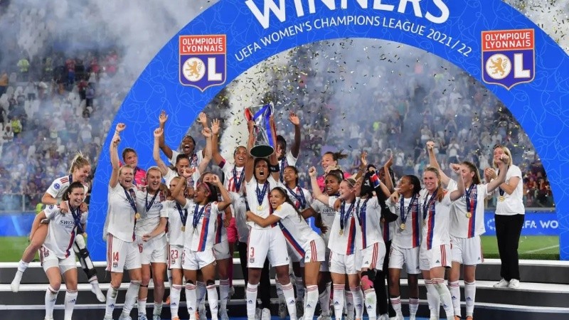 El Consejo de la FIFA aprobó hoy la creación de un nuevo torneo de fútbol femenino para los mejores equipos de cada continente, como sucede con las competiciones masculinas