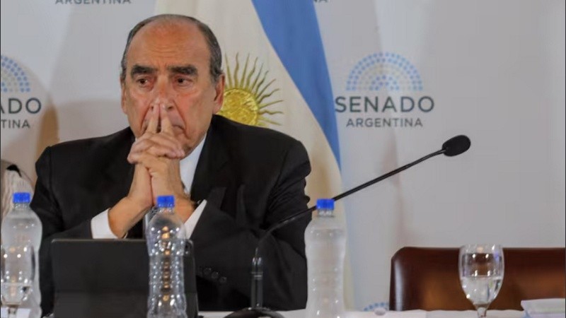 Guillermo Francos lanzó una advertencia en caso de que el Congreso insista con aprobar la nueva reforma jubilatoria que obtuvo media sanción en Diputados.