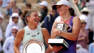 Las finalistas a pura sonrisa.