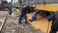 Tren sufrió desperfecto mecánico y boquilleros intentaron robar carga de maíz