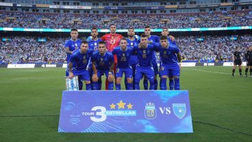 La formación argentina que salió a la cancha ante los guatemaltecos