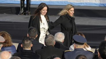 La ministra Sandra Pettovello con la diputada Romina Diez.