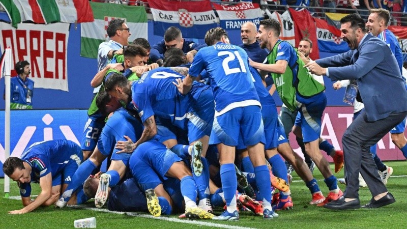 El festejo de Italia tras el empate sobre la hora ante Croacia.
