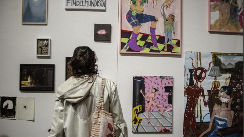 De la 8MFAR2024 participan espacios de arte de Argentina y países limítrofes, a las que se suman las galerías de arte de la ciudad,.