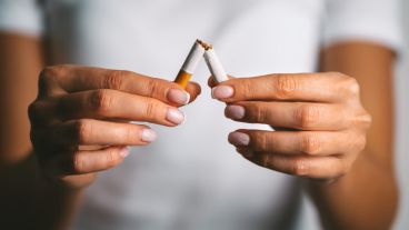 Según el organismo, más del 60% de los 1250 millones de consumidores de tabaco que hay en el mundo desean abandonar el hábito pero no cuentan con los recursos para lograrlo.