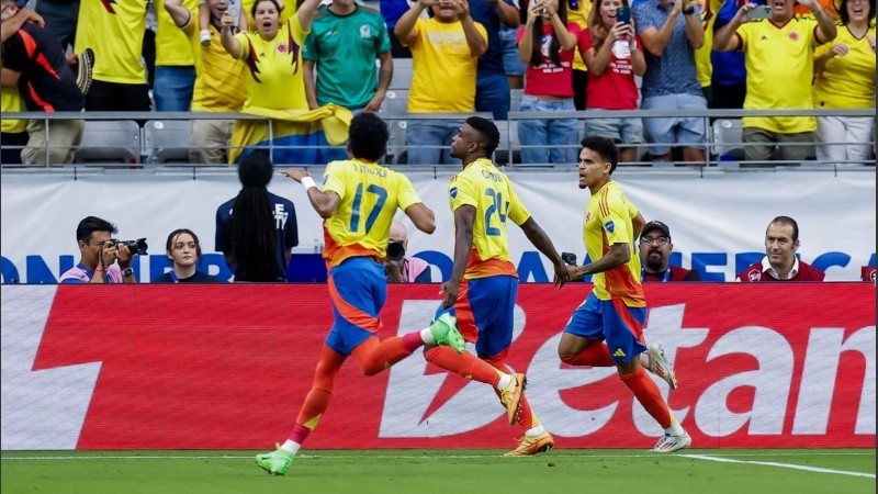 Colombia se sacó de encima a Panamá y sueña con la Copa.