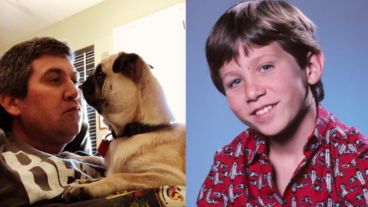 El actor Benji Gregory junto a su perro Hans.