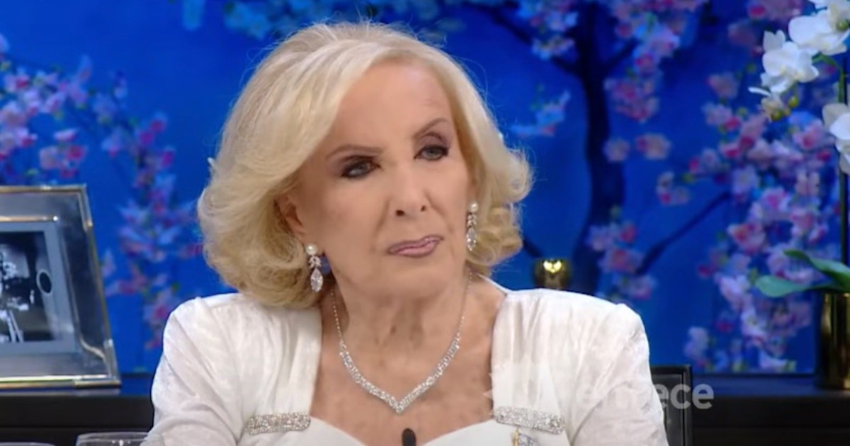 Invitada Estelar Y Polémica: Con Un Cambio, La Mesaza De Mirtha Legrand 