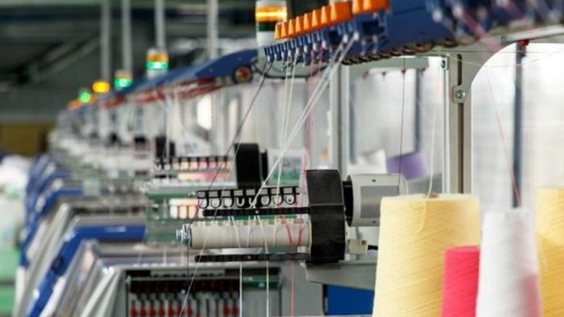 Casi el 80% de las empresas de la industria textil registraron caídas en sus ventas.