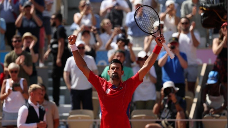 Djokovic dejó en el camino a Nadal y sigue en carrera por su primera medalla de oro.