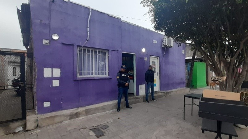 La Policía Federal intervino en el colorido barrio de la zona sur.