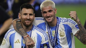 Messi y De Paul, tras la obtención de la Copa América 2024.