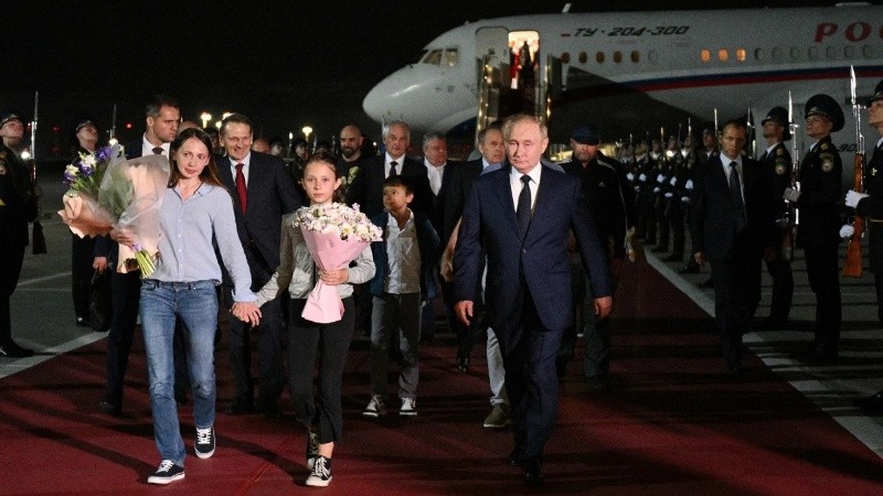 Vladimir Putin recibió con honores de Estado a los espías que vivieron en Argentina.