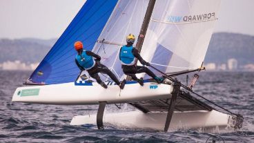 Mateo Majdalani y Eugenia Bosco marchan segundos en la Clase Nacra 17.