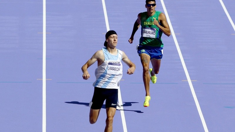 Elián Larregina buscará la final en los 400mts.