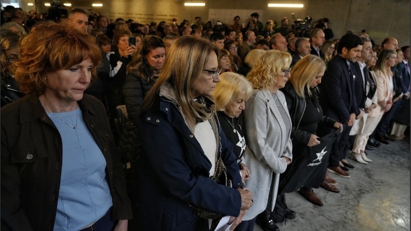 Las imágenes de la emotiva inauguración del memorial de calle Salta 2141.