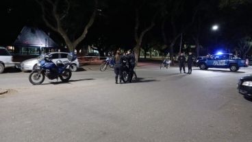 La policía trabajaba en el lugar del hecho este martes a la noche.