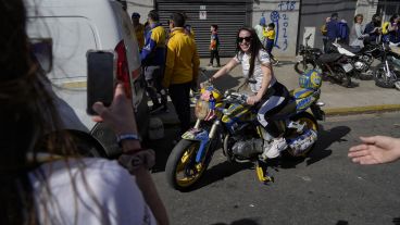 Abrieron las puertas del Estadio Gigante de Arroyito y así se vivía la previa al clásico.