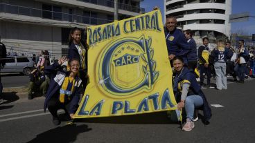 Abrieron las puertas del Estadio Gigante de Arroyito y así se vivía la previa al clásico.