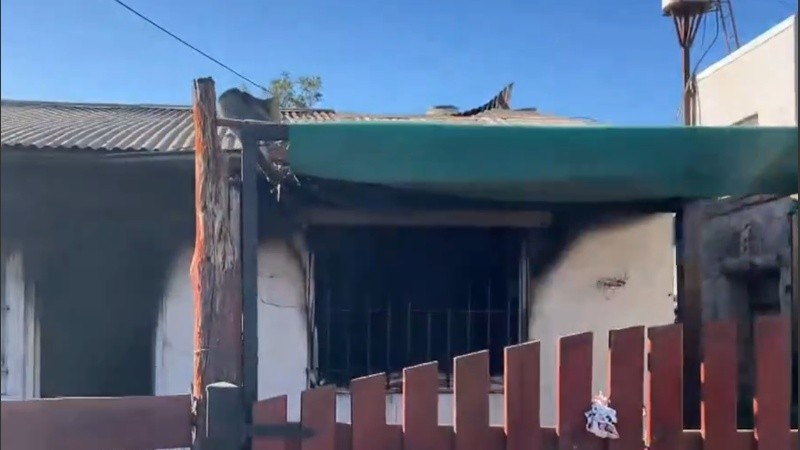 La casa que se prendió fuego y fue una trampa mortal para René.