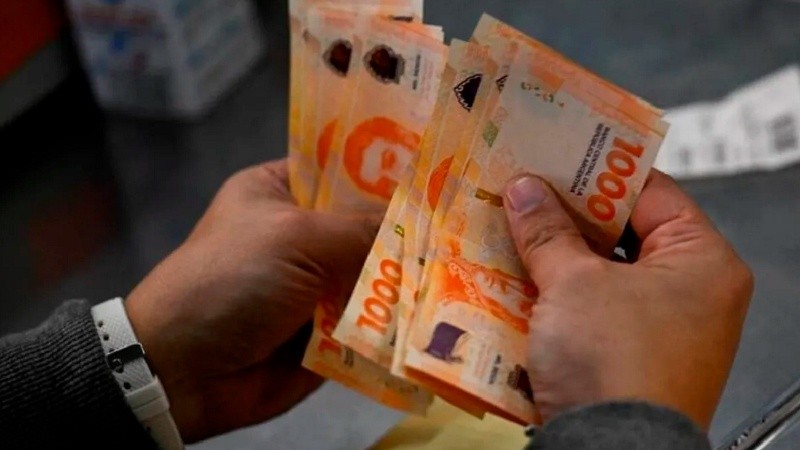 El salario promedio aumentó un 6,2% en junio según el Indec.