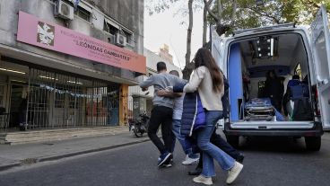 Los alumnos y personal docente de la escuela fueron evacuados.