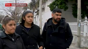 La joven con sus padres brindaron su testimonio a El Tres.