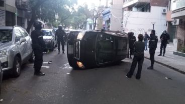 El siniestro vial alteró la mañana del domingo en Urquiza entre Moreno y Balcarce.