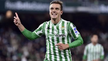 Lo Celso, de regreso al Real Betis de España.