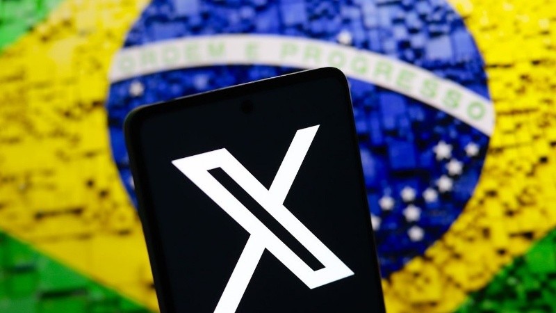 La Justicia de Brasil ordenó bloquear el uso de X en todo el país.