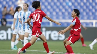 El equipo oriental lució muy superior a las chicas argentinas.