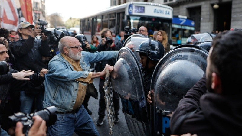 El accionar de las fuerzas de seguridad en la última manifestación de jubilados en Buenos Aires