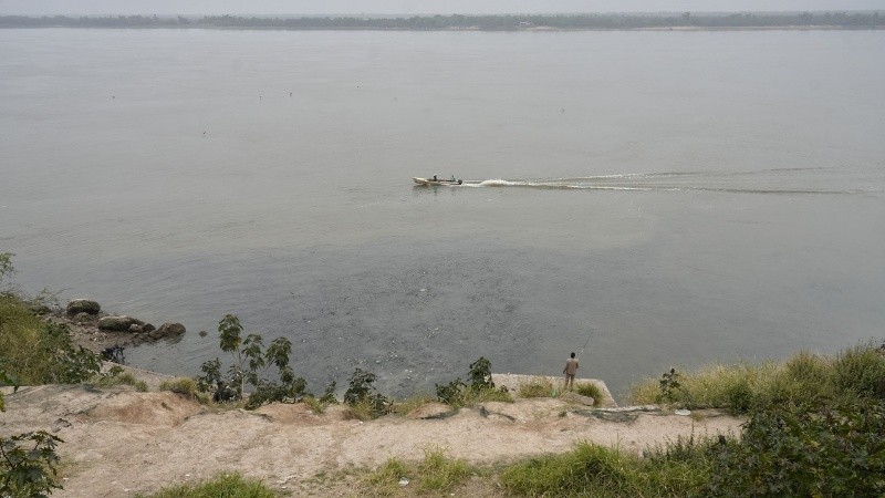 Anticipan que el Paraná seguirá con un bajo nivel de agua durante los próximos meses.