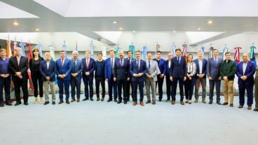 Los 23 gobernadores en el encuentro para elegir autoridades del Consejo Federal de Inversiones.