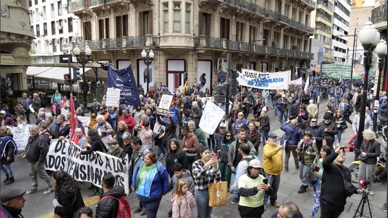 La movilización frentre a la Bolsa de Comercio.