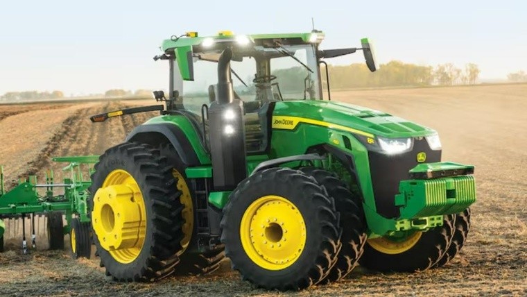 John Deere presentó en la feria del CES 2022 de las Vegas su tractor autónomo.