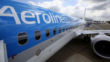 "Aerolíneas Argentinas arrastra un déficit crónico a raíz de las desastrosas gestiones que realizaron todos y cada uno de los gobiernos populistas".