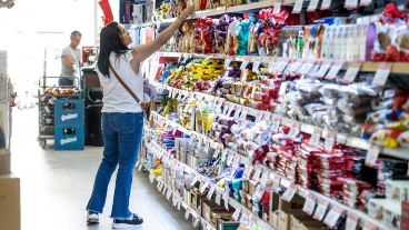 Aseguran que el gasto más grande es en alimentos, cuota de colegios, obras sociales y medicamentos"