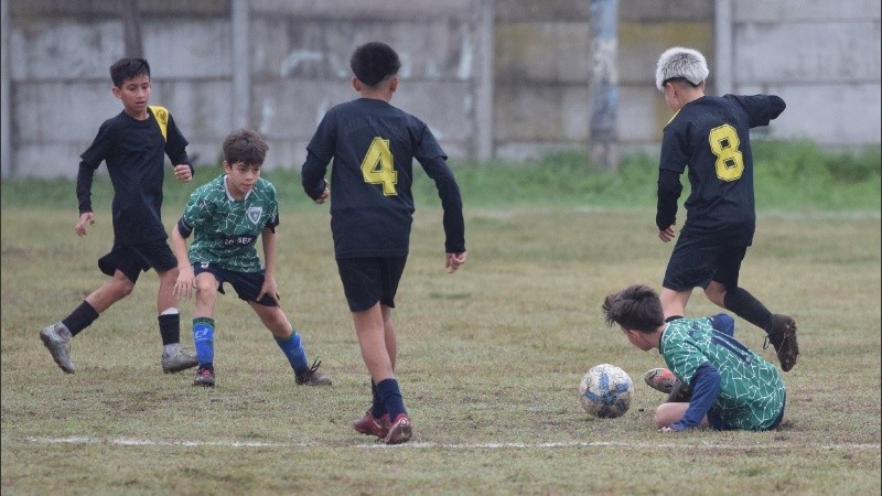 Los chicos y el deporte: la nutrición, fundamental para su desarrollo. (Foto: Esteban Ríos)