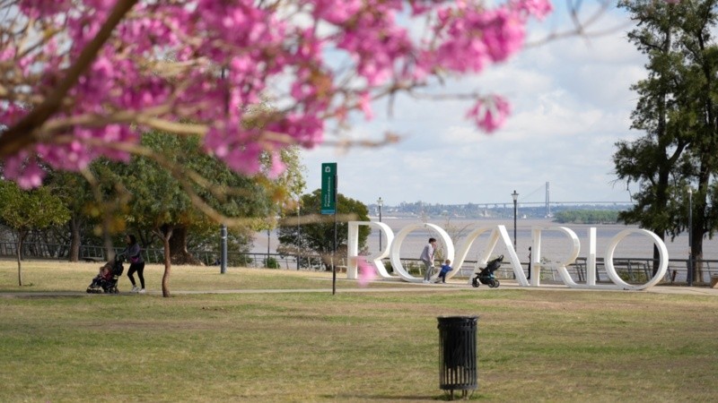 Después de un domingo nuboso se anuncian tormentas para el lunes en Rosario.