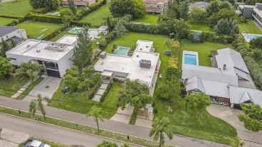 Casas y terrenos del Kentucky Club de Campo, en Funes.