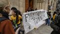 Rosario3 pasó por la facultad de Humanidades y Artes para registrar cómo se desarrollaba esta jornada especial.  