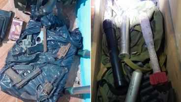 Armas y explosivos. El precario arsenal secuestrado en Blomberg al 3100.